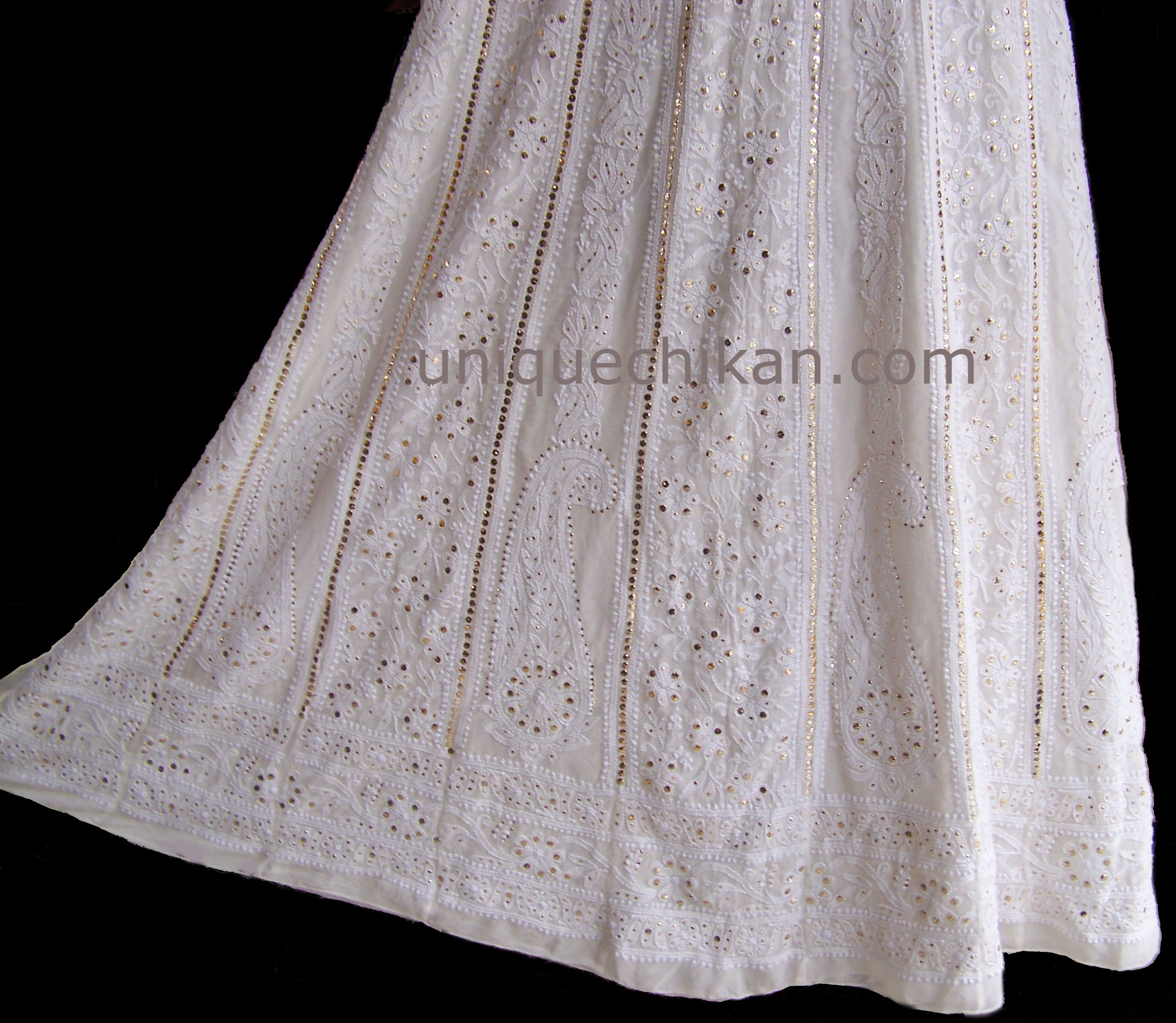 Chikan clearance anarkali suit